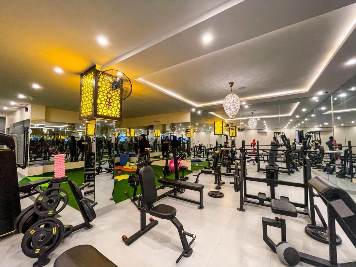 Rose Palace Hotel ลาฮอร์ ภายนอก รูปภาพ