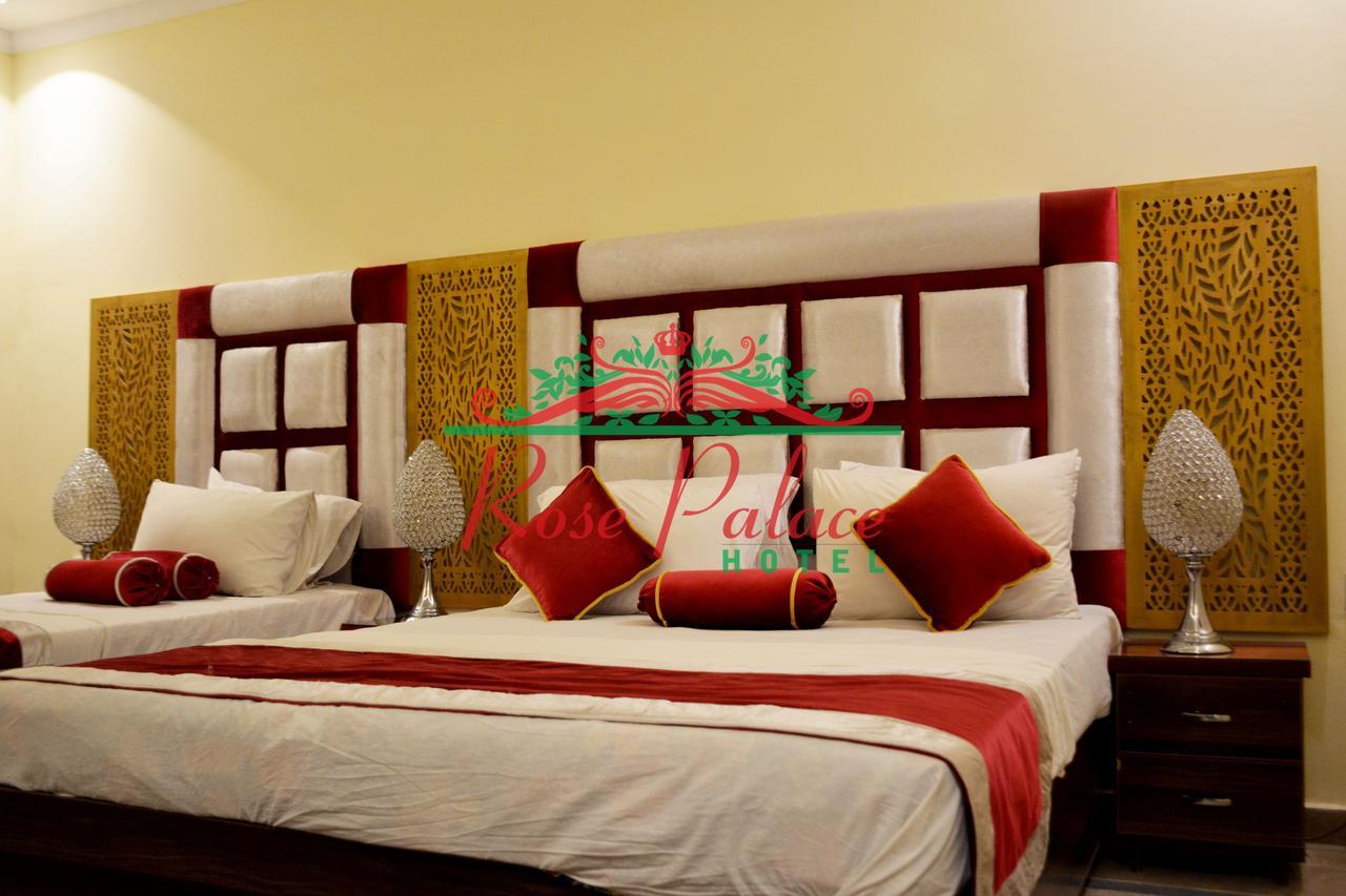 Rose Palace Hotel ลาฮอร์ ภายนอก รูปภาพ