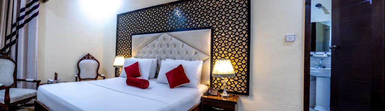 Rose Palace Hotel ลาฮอร์ ภายนอก รูปภาพ
