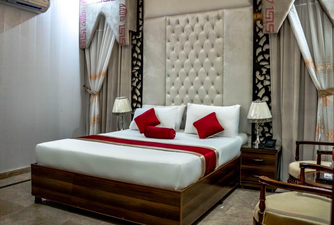 Rose Palace Hotel ลาฮอร์ ภายนอก รูปภาพ