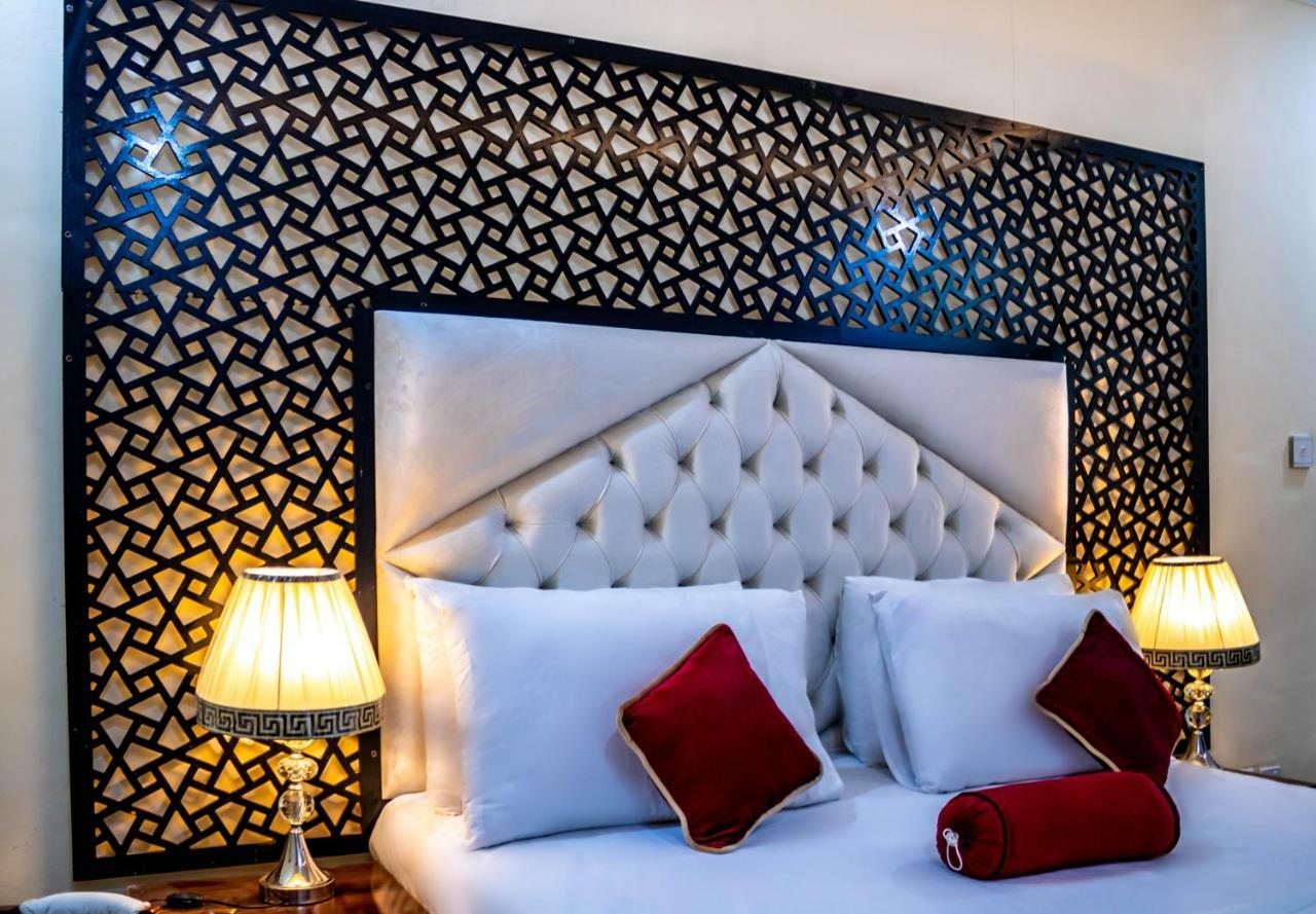 Rose Palace Hotel ลาฮอร์ ภายนอก รูปภาพ