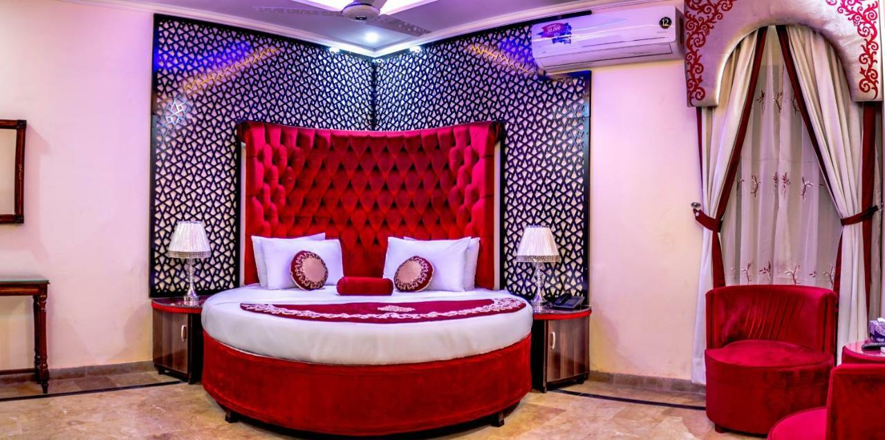 Rose Palace Hotel ลาฮอร์ ภายนอก รูปภาพ