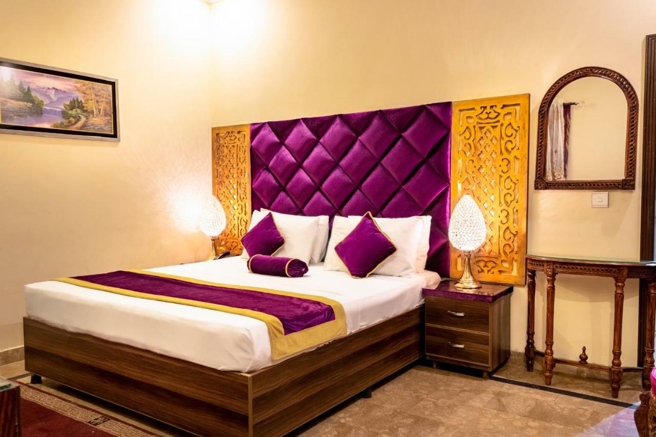 Rose Palace Hotel ลาฮอร์ ภายนอก รูปภาพ