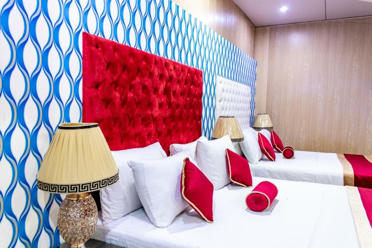 Rose Palace Hotel ลาฮอร์ ภายนอก รูปภาพ