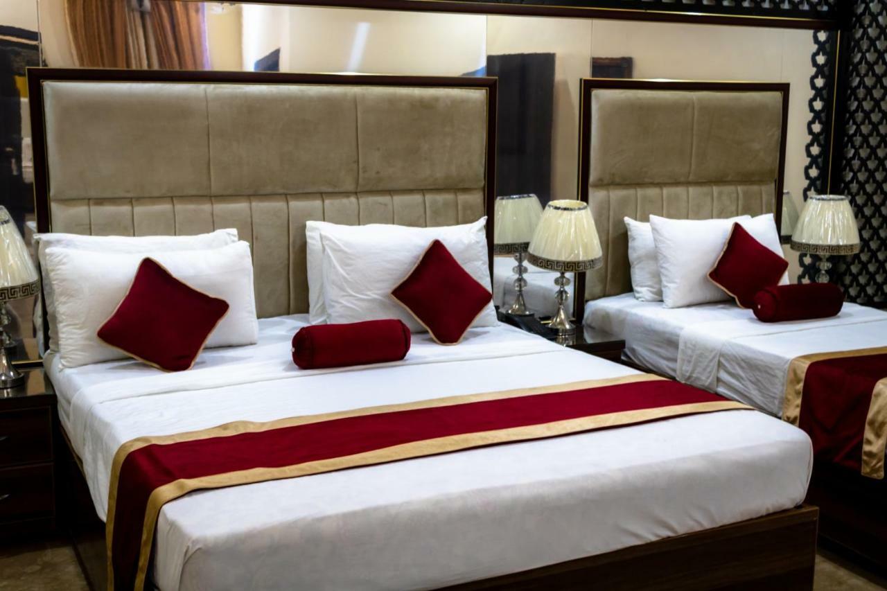 Rose Palace Hotel ลาฮอร์ ภายนอก รูปภาพ