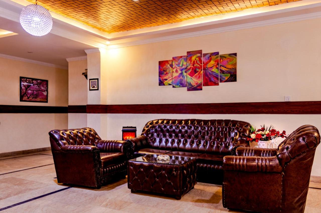 Rose Palace Hotel ลาฮอร์ ภายนอก รูปภาพ