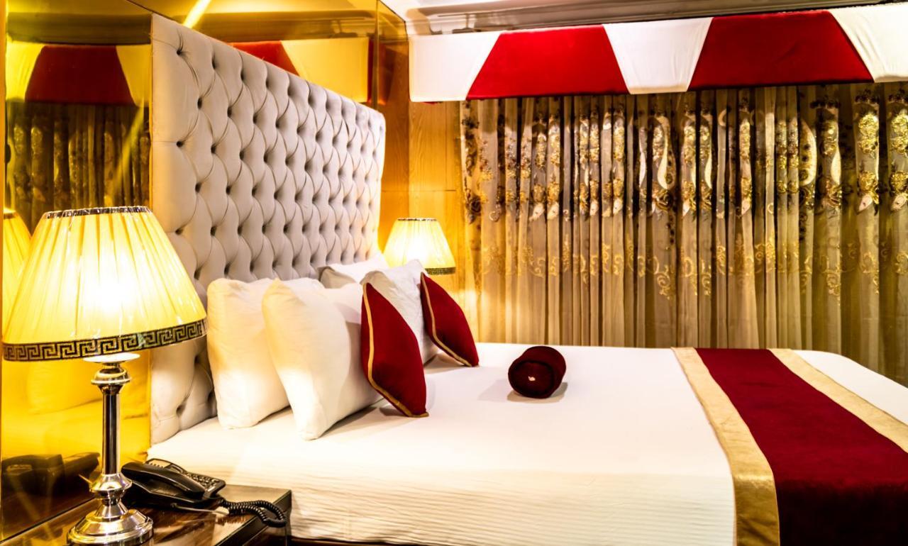 Rose Palace Hotel ลาฮอร์ ภายนอก รูปภาพ